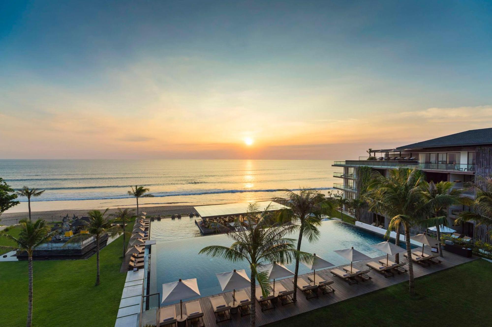 Alila Seminyak Hotell Eksteriør bilde The Beachfront Resort